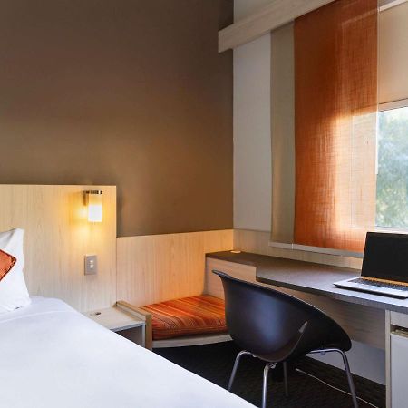 Ibis Auckland Ellerslie Hotel Exterior photo