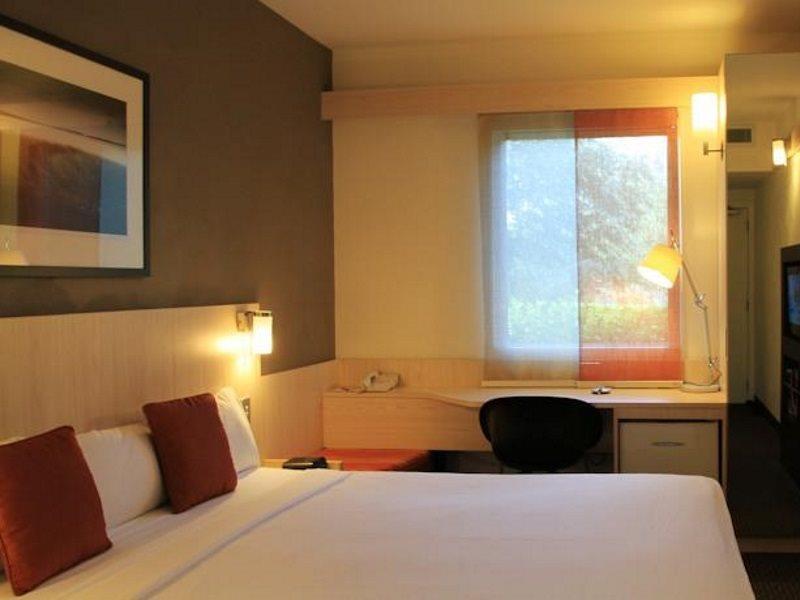 Ibis Auckland Ellerslie Hotel Exterior photo